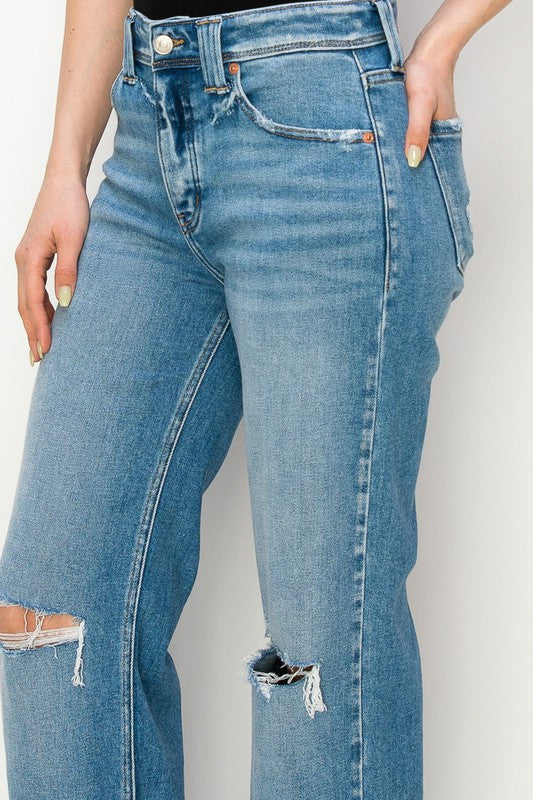 HIGH RISE STRAIGHT LEG JEANS