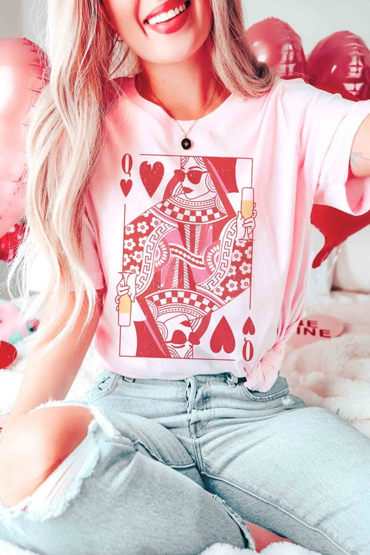 CHAMPAGNE QUEEN OF HEARTS Graphic Tee